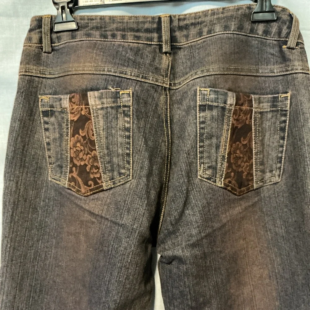 Y2K Embellished Bedazzled Distressed Flare Bottom Jeans Women’s Sz medium - Picture 6 of 6